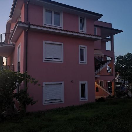 Apartment & Rooms Lilis Izola Kültér fotó